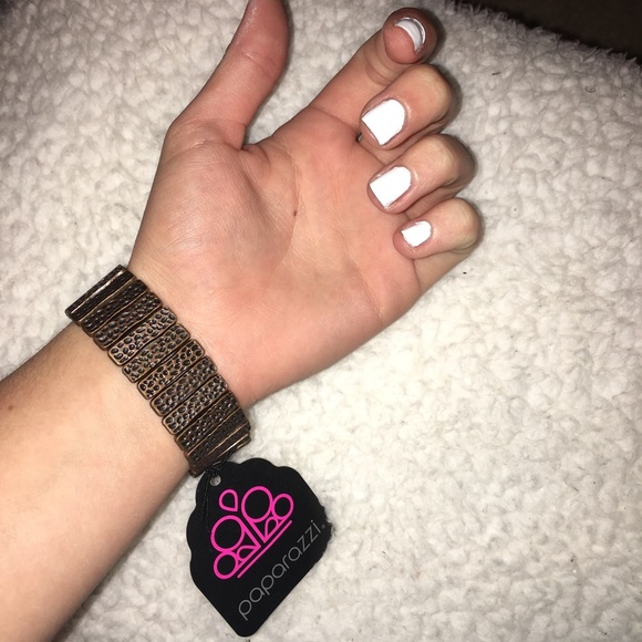 PAPARAZZI JEWELRY ❤️ - Picture 2 of 2